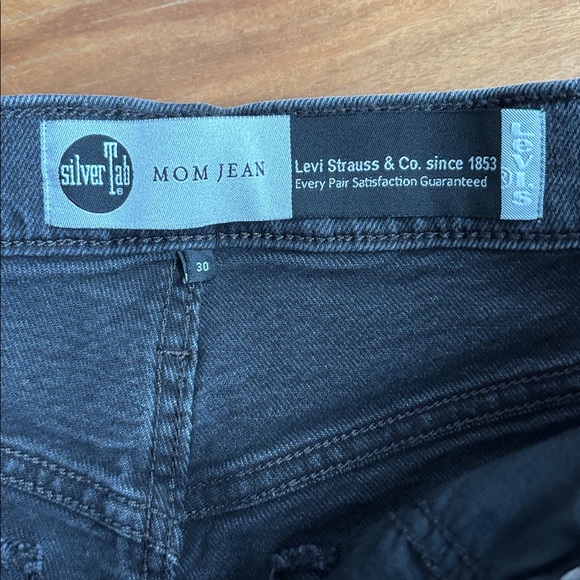 Levi’s mom jeans - Picture 4 of 10